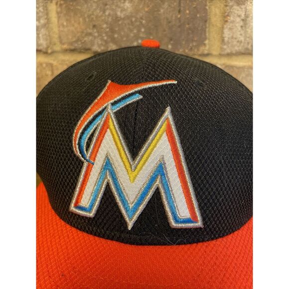 Miami Marlins Hat Cap‎ Fitted 7 5/8 Black New Era 59FIFTY MLB Baseball - Picture 2 of 7
